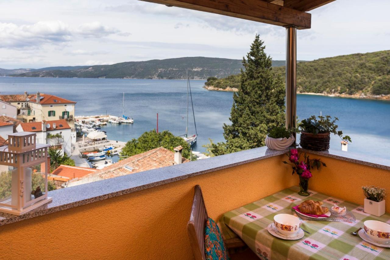 Apartmani I Soba Roberto I Mirjana Валун Экстерьер фото