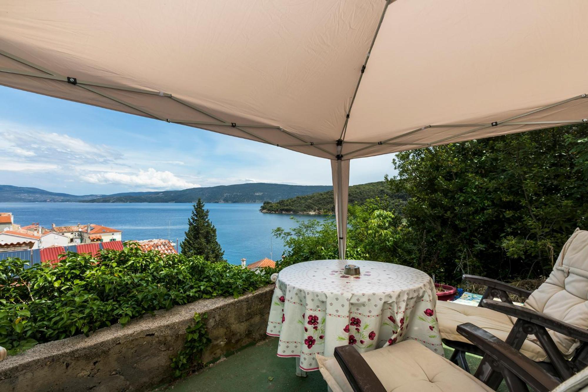 Apartmani I Soba Roberto I Mirjana Валун Экстерьер фото