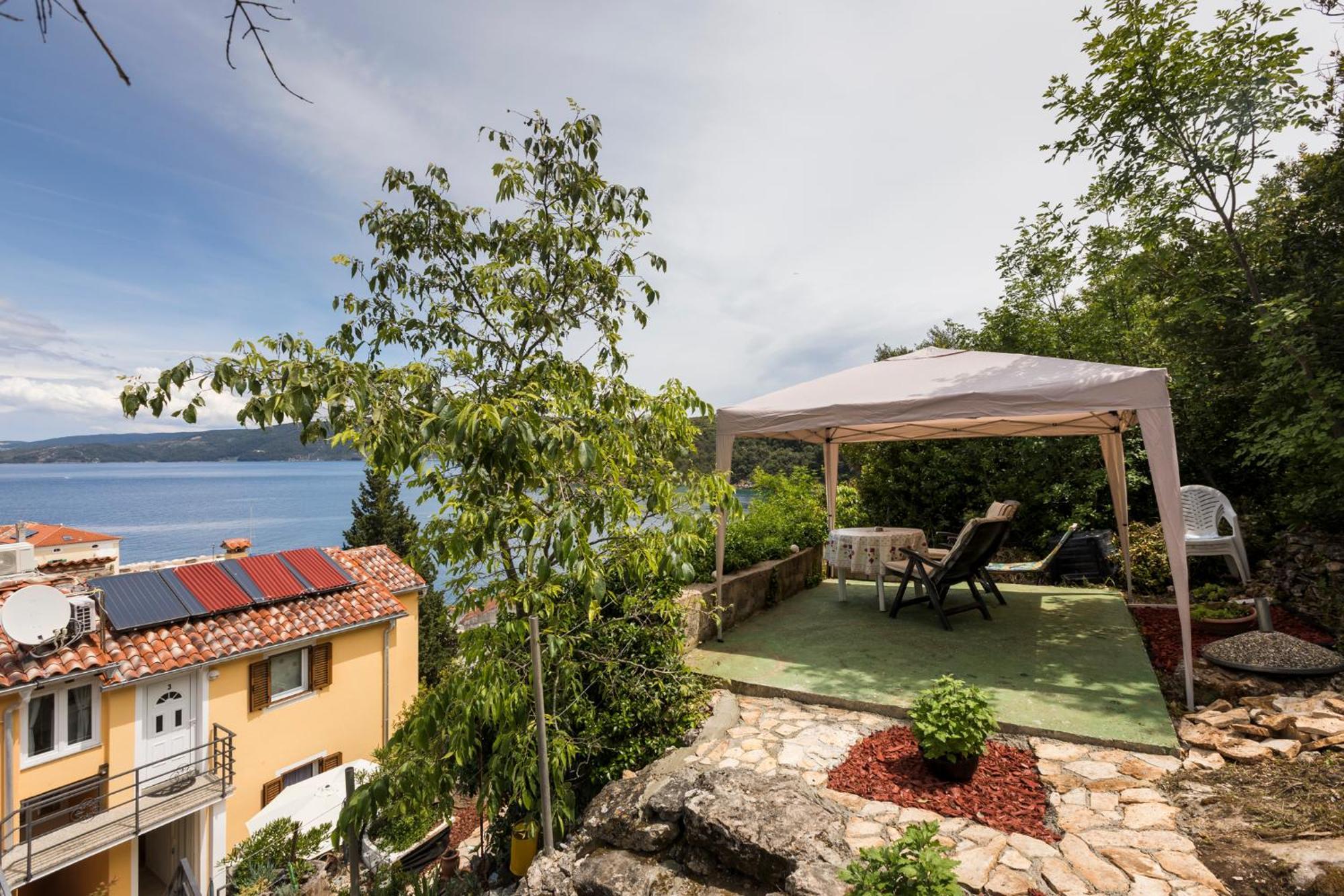 Apartmani I Soba Roberto I Mirjana Валун Экстерьер фото