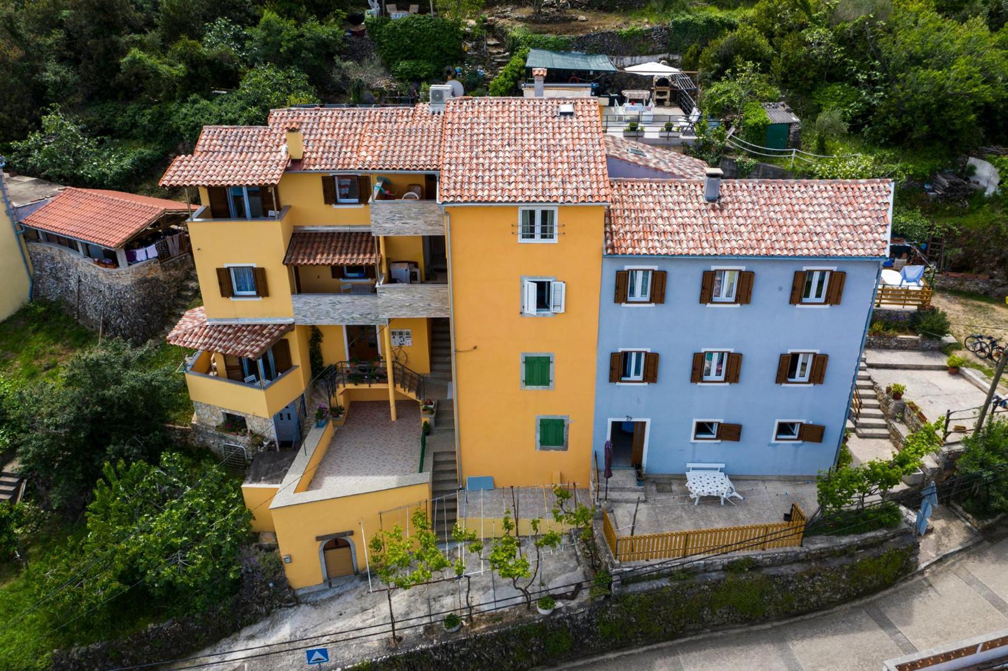 Apartmani I Soba Roberto I Mirjana Валун Экстерьер фото
