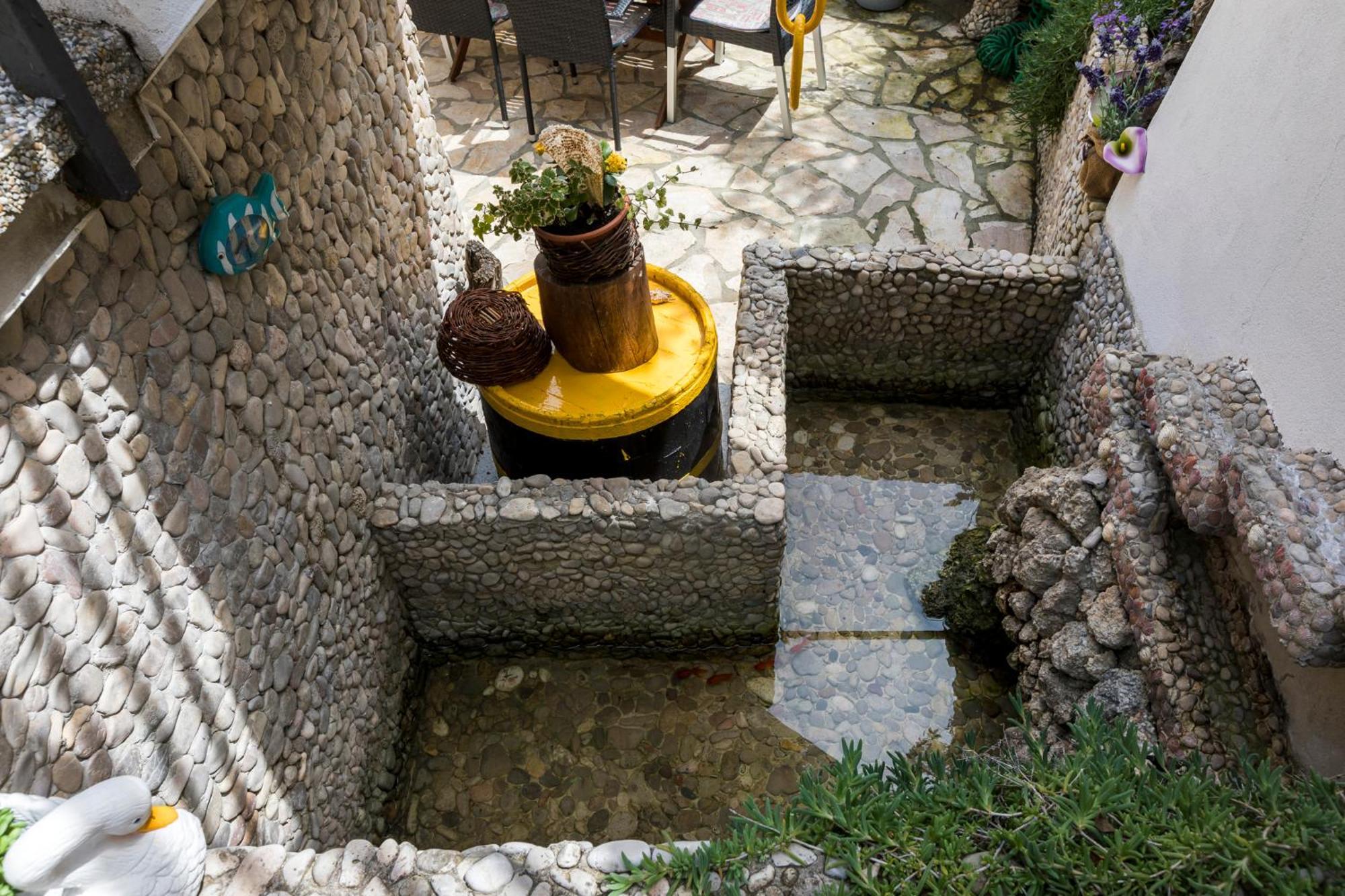 Apartmani I Soba Roberto I Mirjana Валун Экстерьер фото