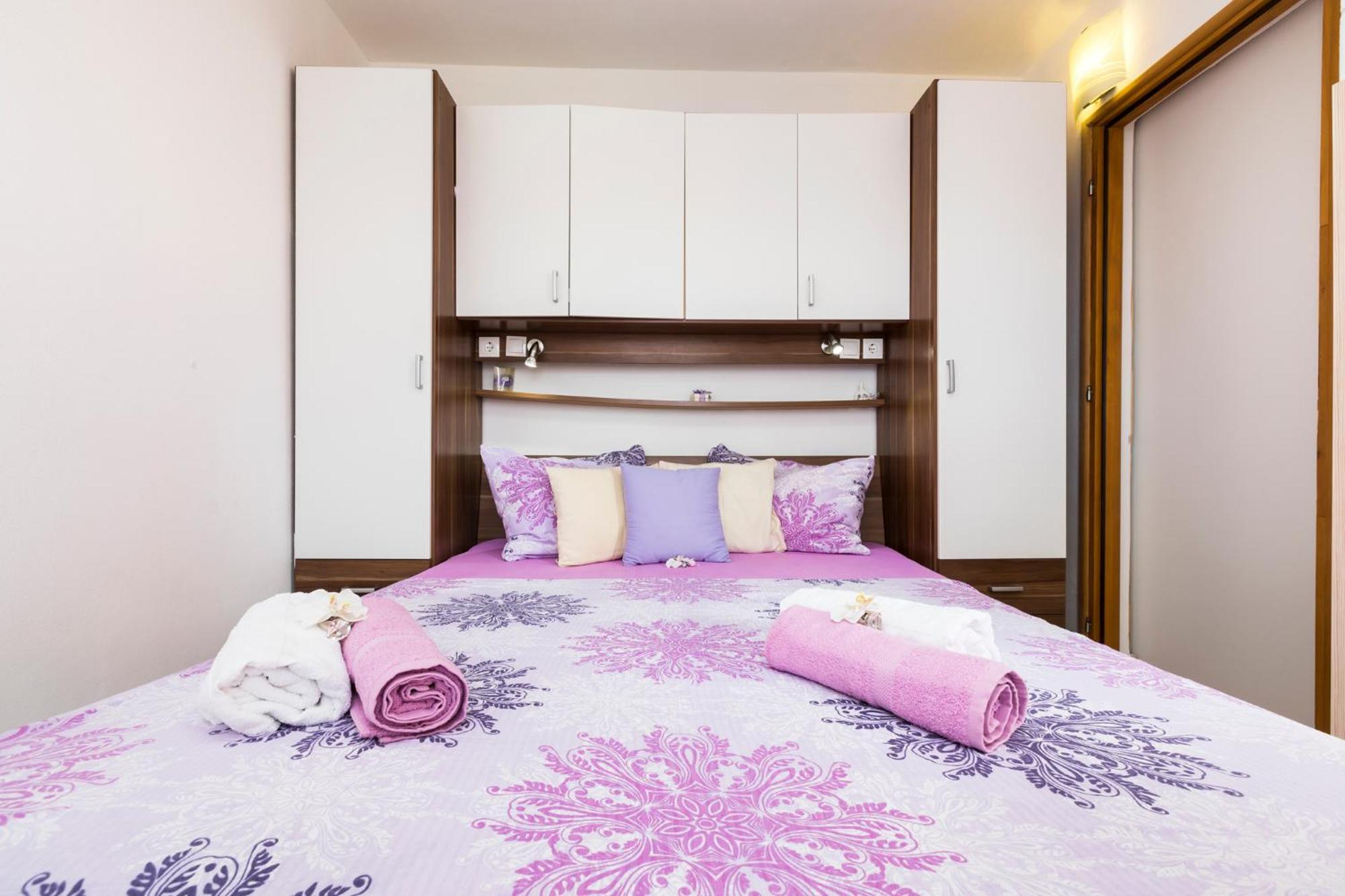 Apartmani I Soba Roberto I Mirjana Валун Экстерьер фото
