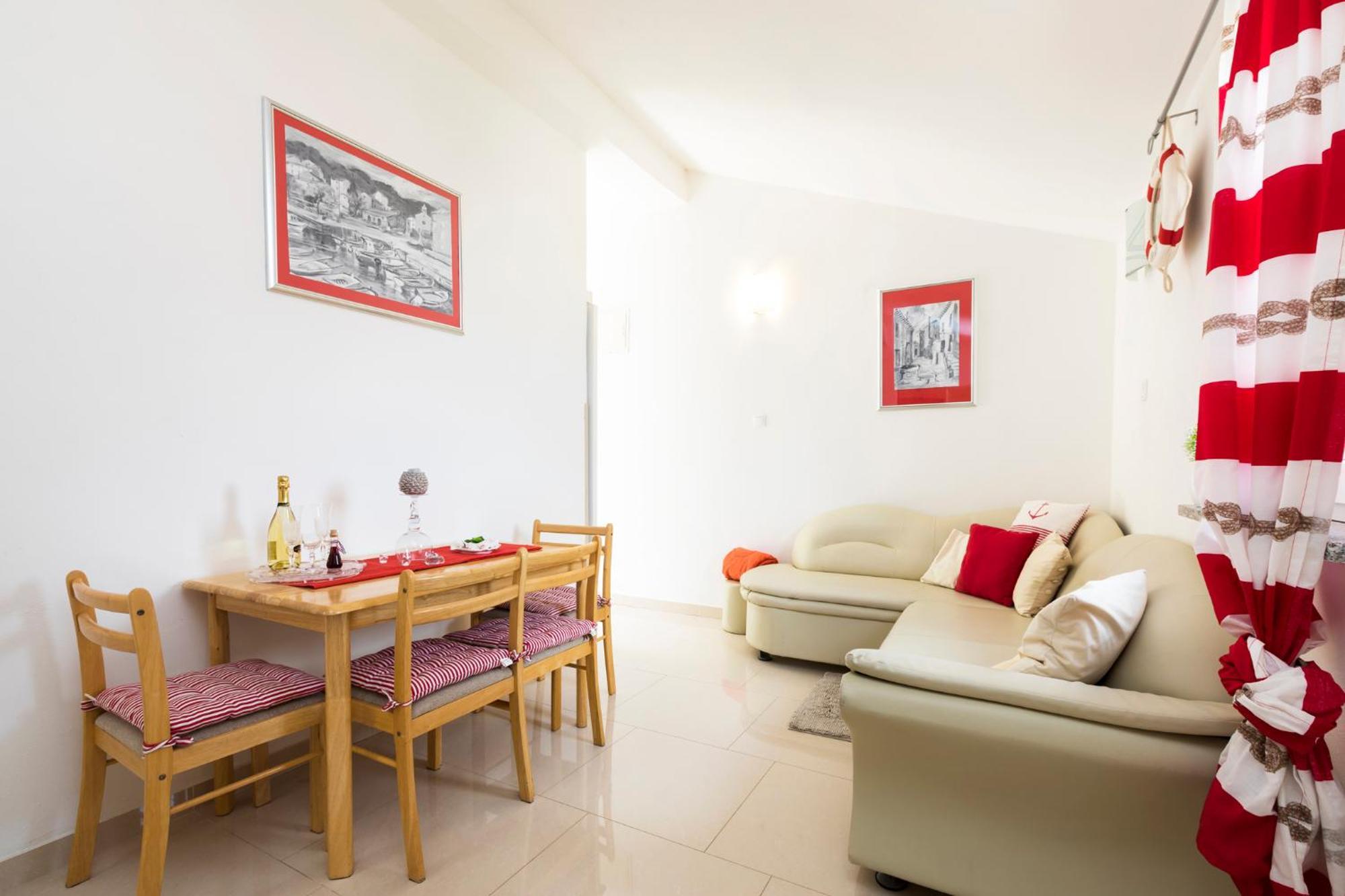 Apartmani I Soba Roberto I Mirjana Валун Экстерьер фото