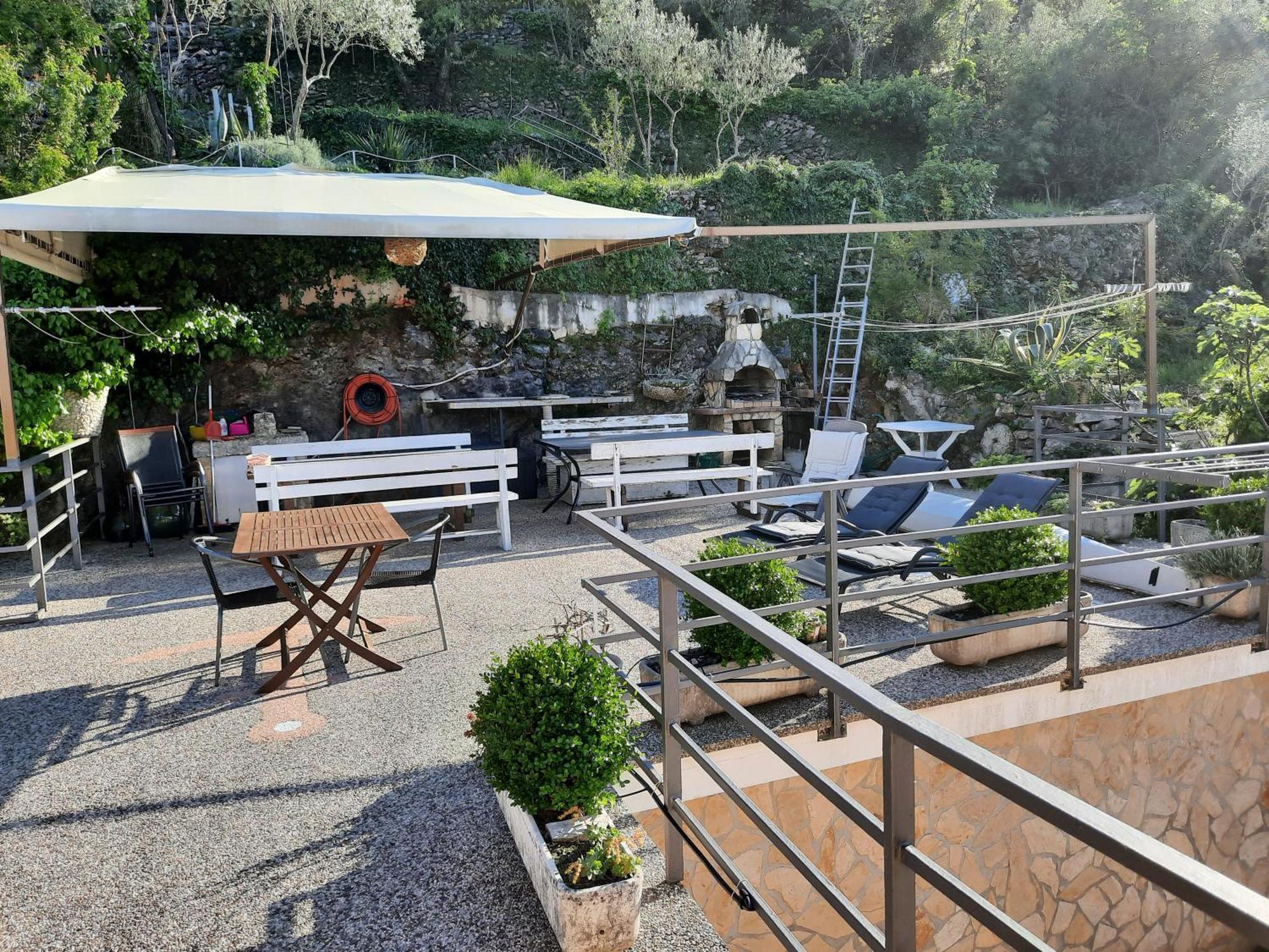 Apartmani I Soba Roberto I Mirjana Валун Экстерьер фото